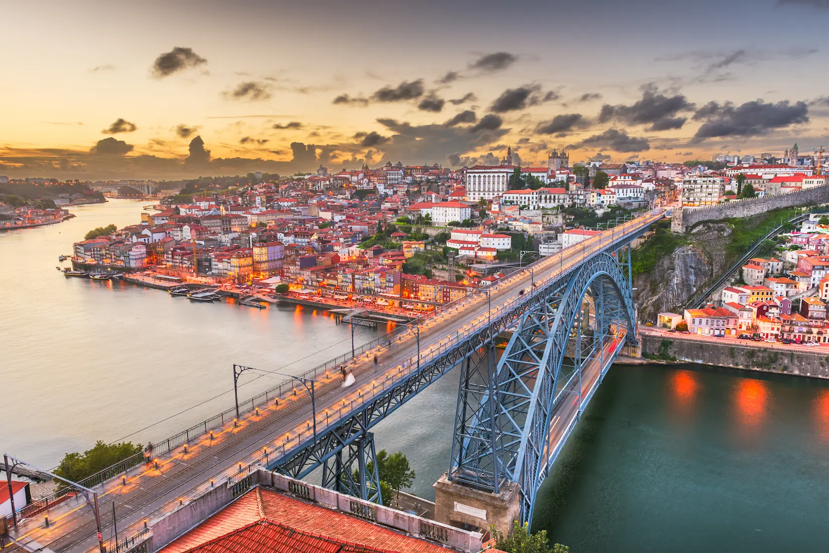 porto-portugal-skyline-2026-03-24-11-24-49-utc