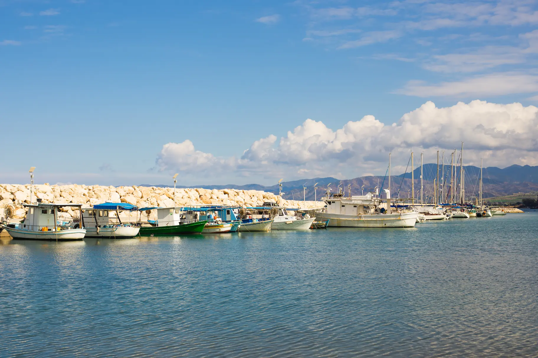 yachts-and-boat-in-the-port-2026-03-19-02-23-08-utc